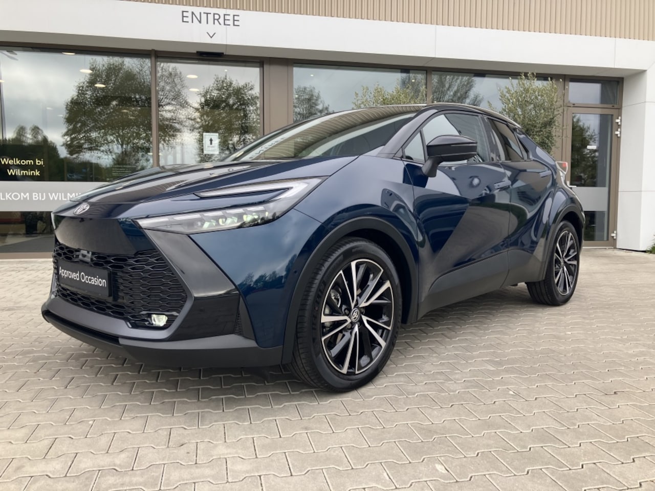 Toyota C-HR - 1.8 Hybrid 140 Executive | Panodak | JBL | 360 Camera - AutoWereld.nl