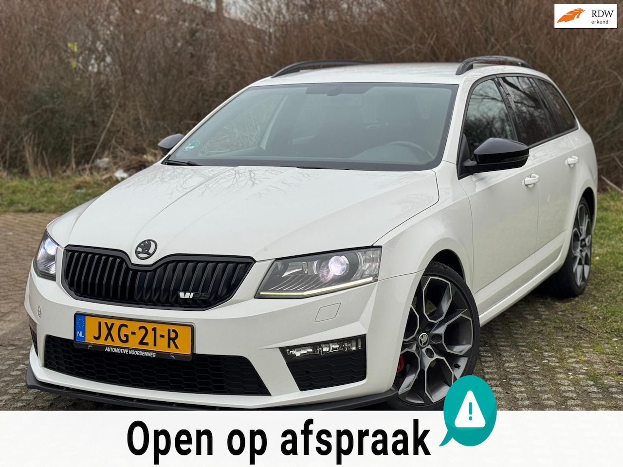 Skoda Octavia Combi - 2.0 TSI RS / XENON / LED / LEDER / PDC - AutoWereld.nl