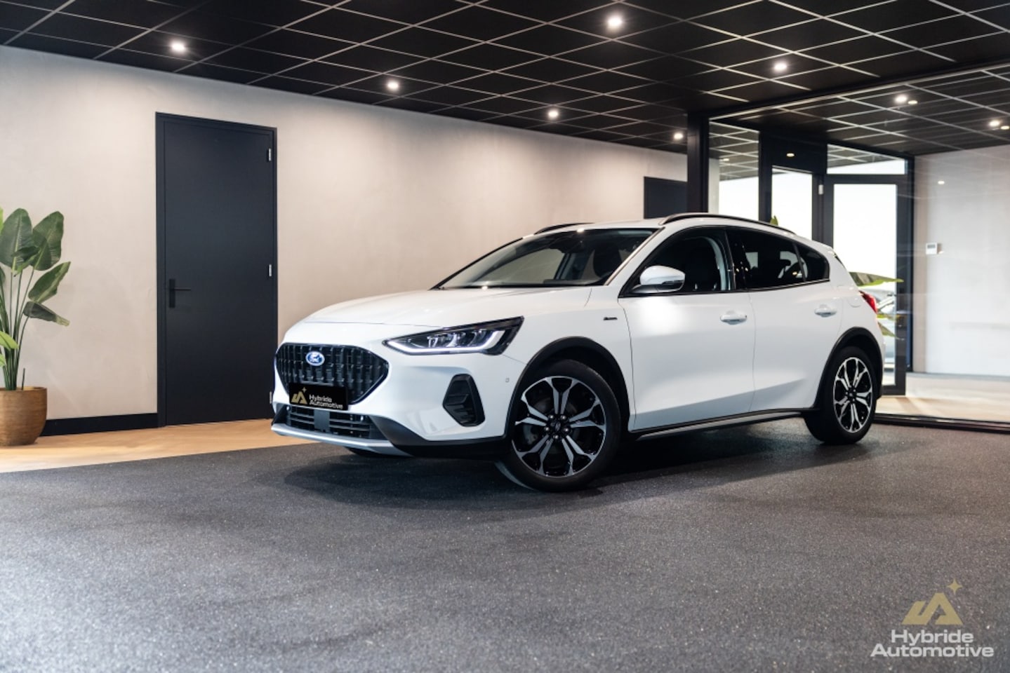 Ford Focus - 1.0 EBH Active X | Comf stoelen | Park Sens V - A - AutoWereld.nl