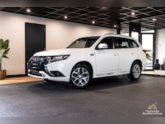 Mitsubishi Outlander - 2.4 PHEV Pure | Half Leer | Camera | Navi |