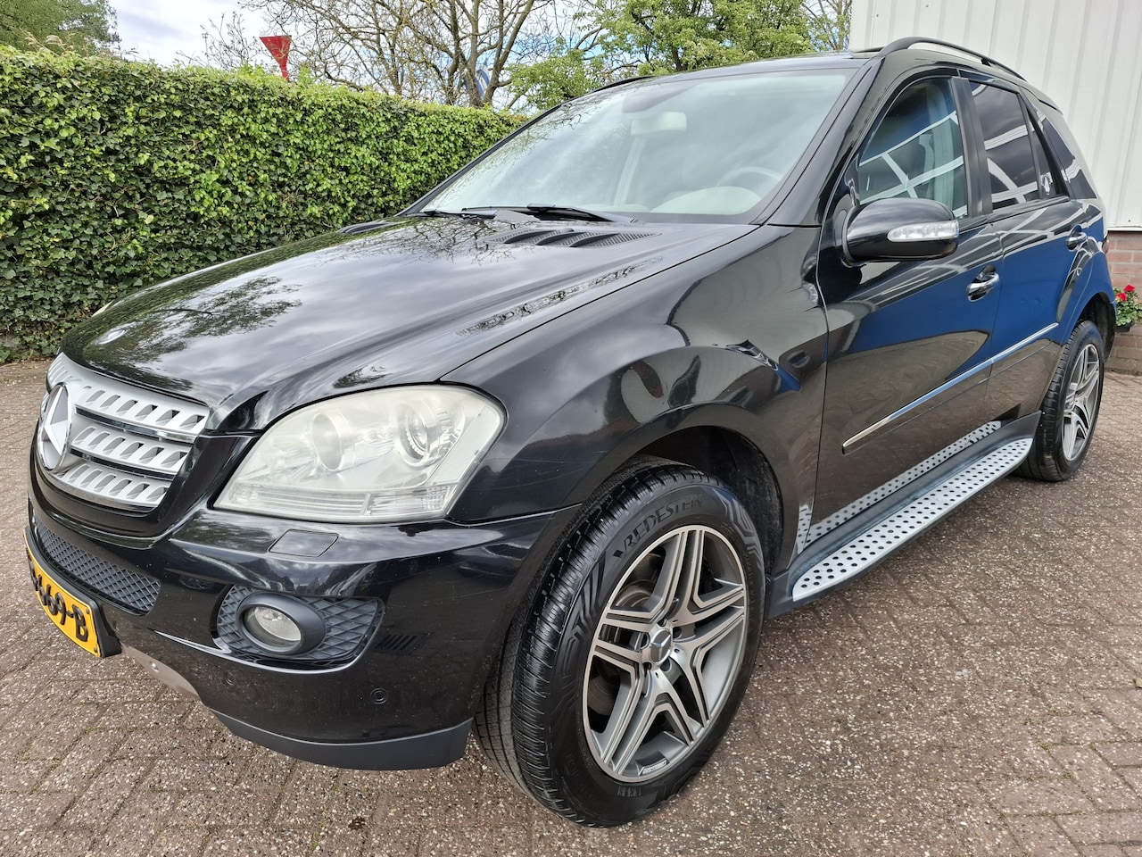 Mercedes-Benz M-klasse - 420 CDI V8 GRIJS KENTEKEN 4WD VOLLE AUTO! 306PK - AutoWereld.nl