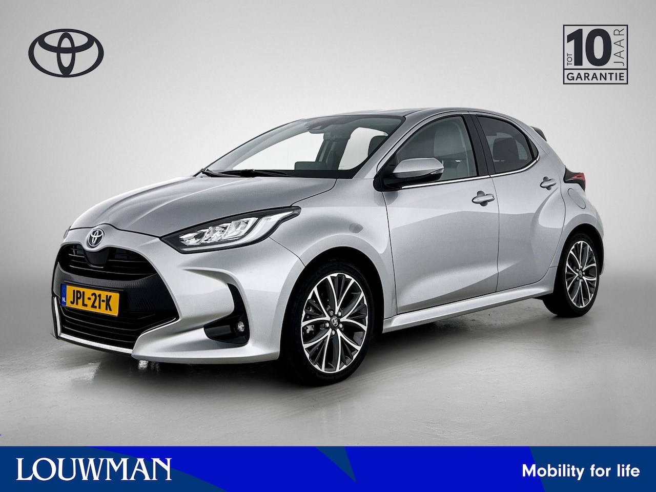 Toyota Yaris - 1.5 Hybrid Executive Limited | Stoelverwarming | Parkeercamera | Navigatie | - AutoWereld.nl