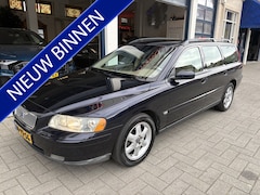 Volvo V70 - 2.4 Momentum LEDER/CLIMA/CRUISE