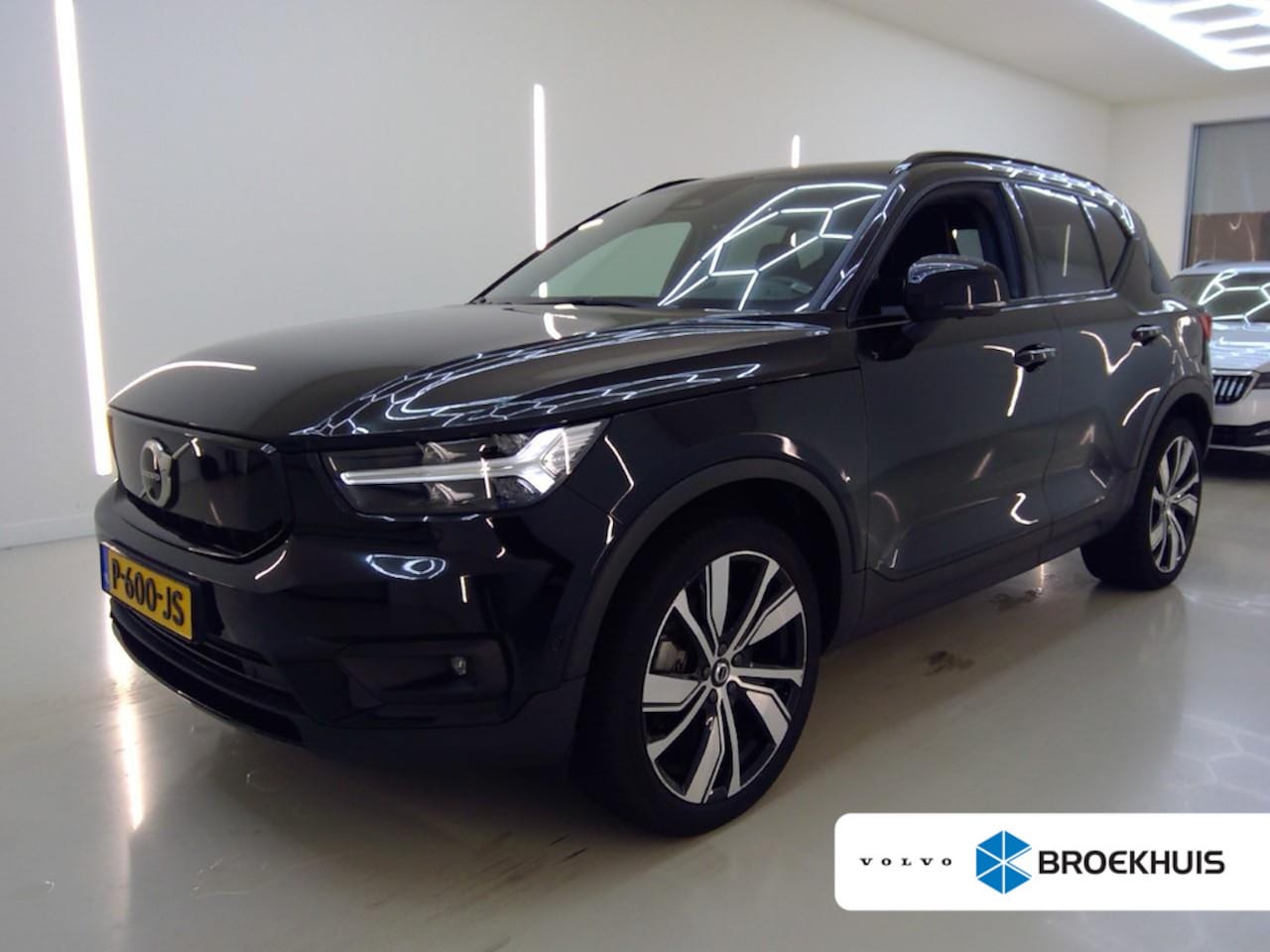 Volvo XC40 - Recharge Pro | Panoramadak | Camera | Adaptieve Cruise control | SoH 91% | Harman Kardon | - AutoWereld.nl