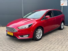 Ford Focus Wagon - 1.0 Automaat / Pdc / Navi / Trekhaak
