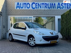 Peugeot 206 - 1.4 Urban Move