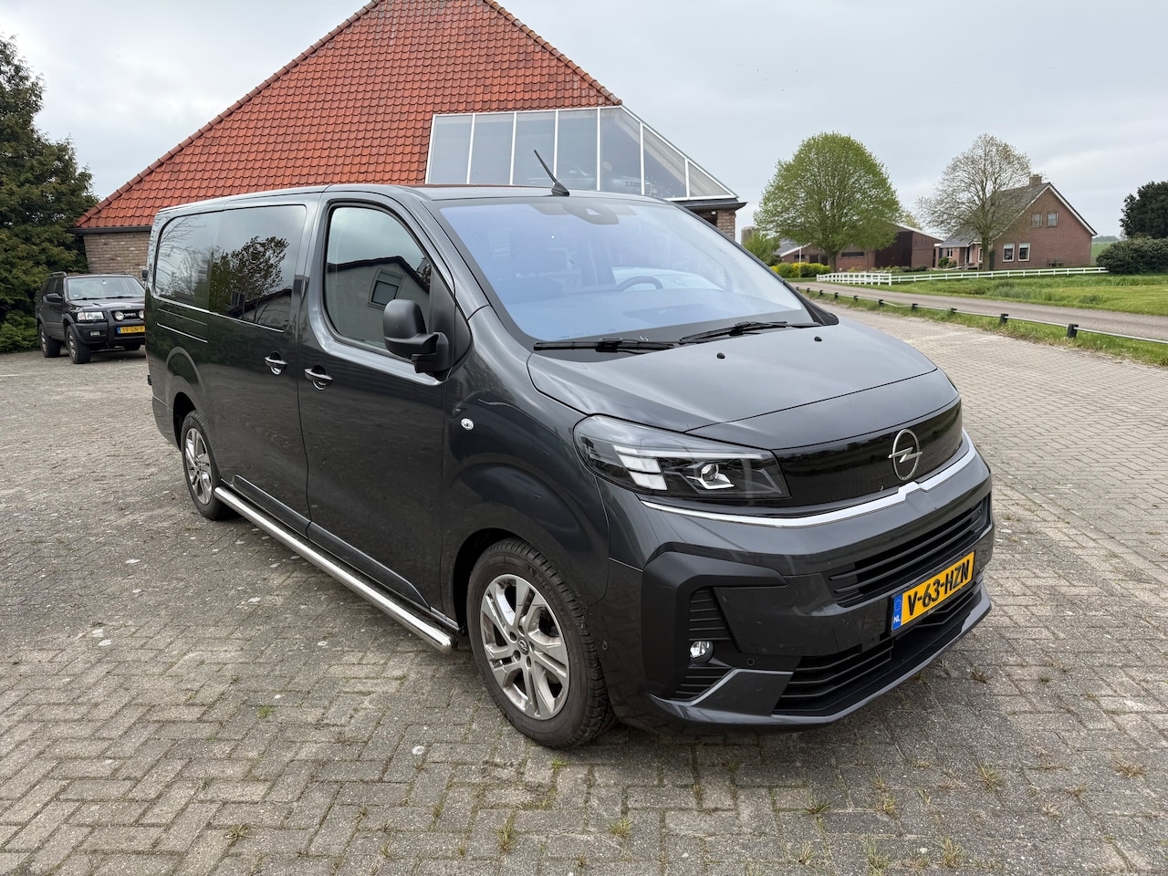 Opel Vivaro - 2.0 Diesel 145 S&S L3 - AutoWereld.nl