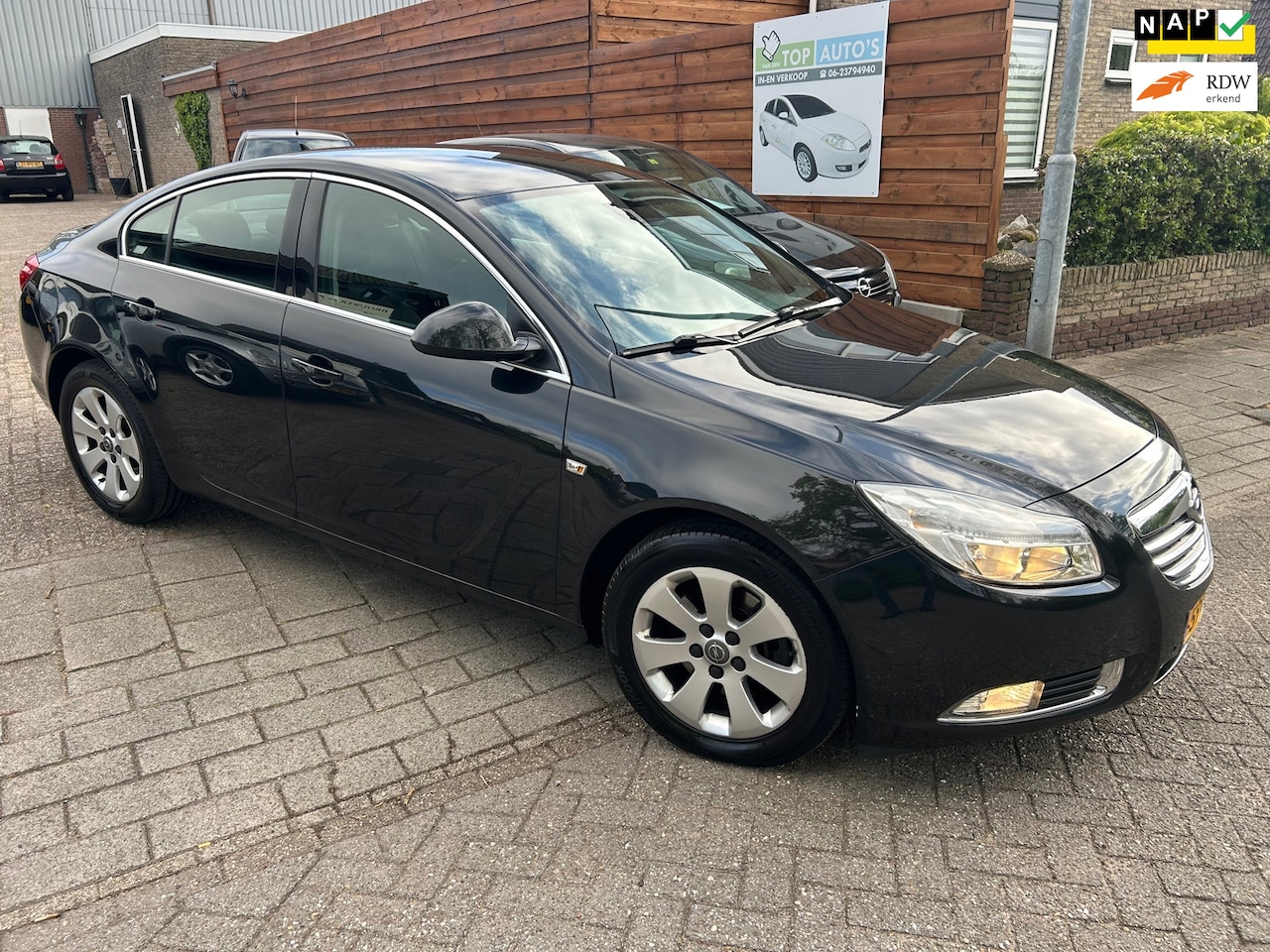 Opel Insignia - 1.6 T Edition nieuwe apk distributie! - AutoWereld.nl