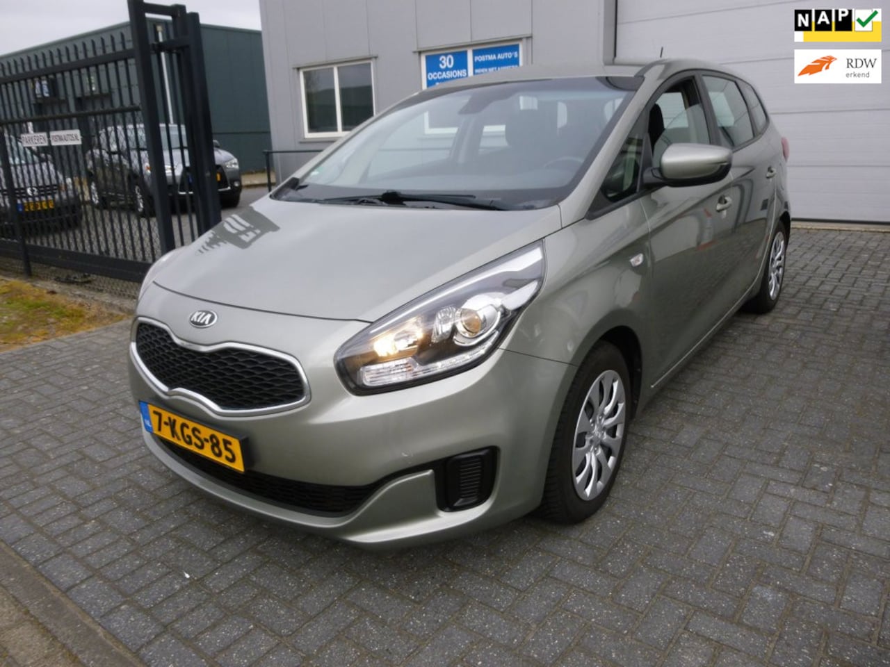 Kia Carens - 1.6 GDi, airco, trekhaak, 7 persoons. - AutoWereld.nl