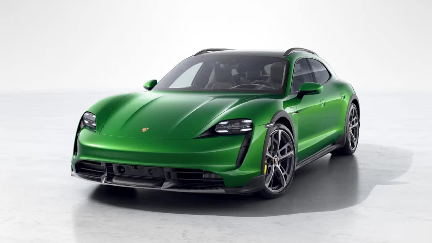 Porsche Taycan Cross Turismo - Turbo S - AutoWereld.nl