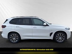 BMW X5 - xDrive50e M-Sport 489 PK Panoramadak Trekhaak 360 Camera Soft Close Harman Kardon