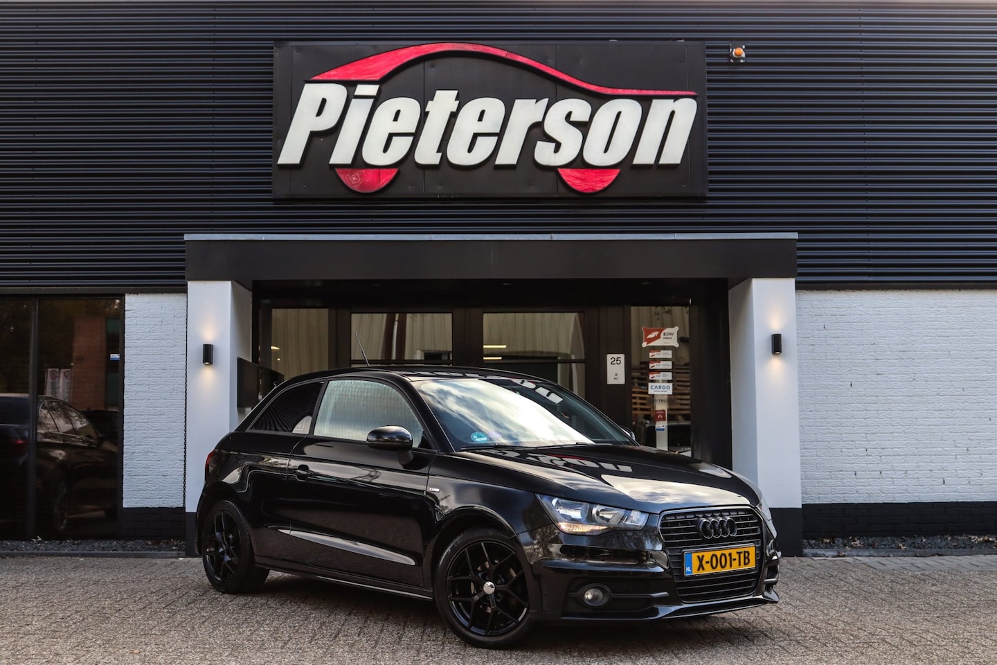Audi A1 - 1.2 TFSI Ambition Pro Line Business S-LINE AIRCO - AutoWereld.nl