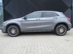 Mercedes-Benz GLA-Klasse - 200 Premium Mercedes-Benz GLA-klasse 200 Edition AMG Pano|trekh|Carmera