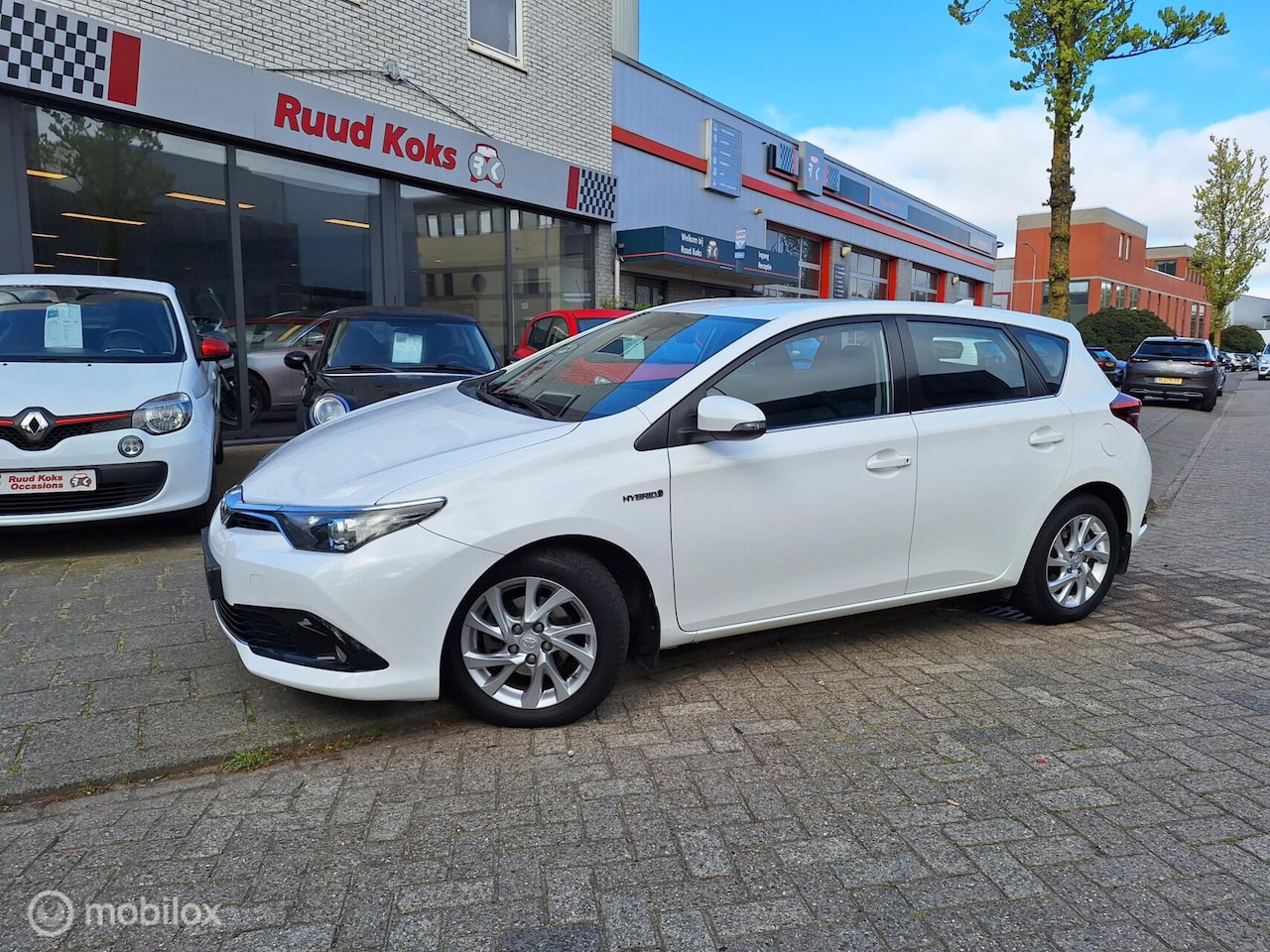 Toyota Auris - 1.8 Hybrid Dynamic Go 1.8 HYBRID DYNAMIC GO - AutoWereld.nl