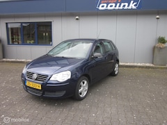 Volkswagen Polo - 1.4-16V Optive