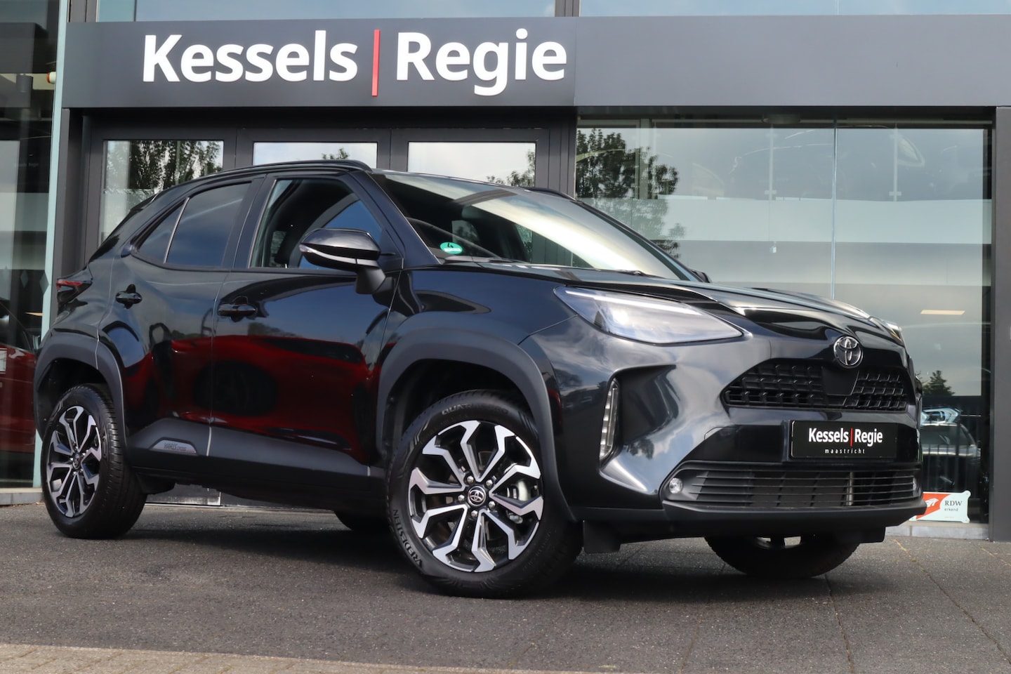 Toyota Yaris Cross - 1.5 Hybrid 115 Dynamic | ACC | Keyless | Camera | Stuur/Stoelverwarming | LED | Navi | Car - AutoWereld.nl