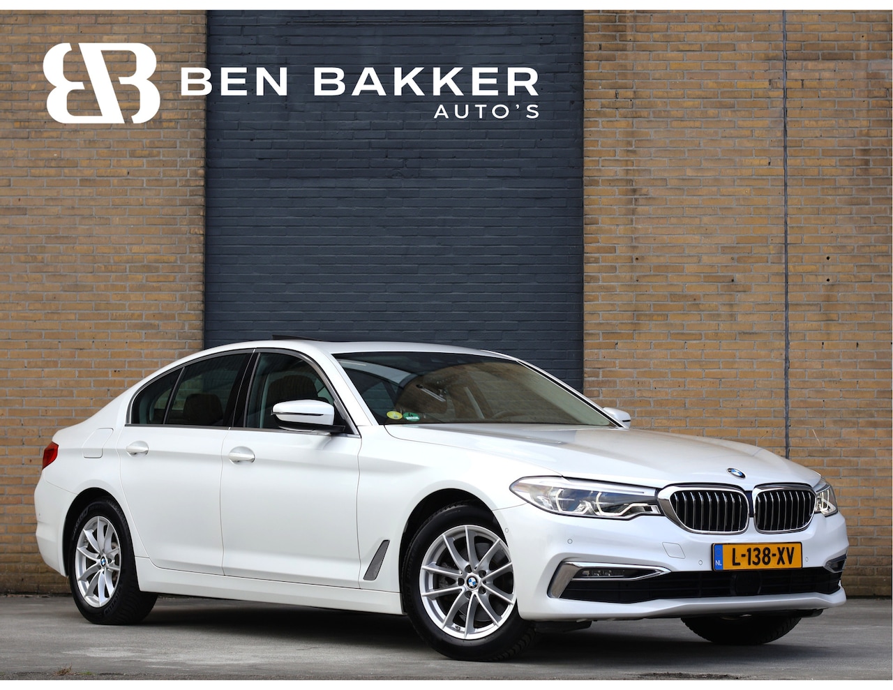 BMW 5-serie - 520d High Executive Luxury Line | Pano | HUD | ACC | Driving Assistant Plus | Haak - AutoWereld.nl