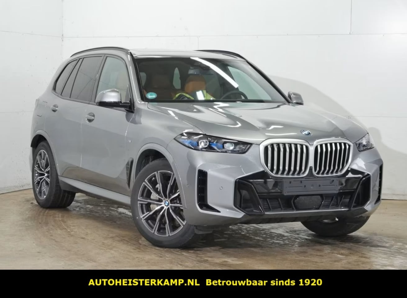 BMW X5 - xDrive50e M-Sport 489 PK ACC Head-Up Panoramadak Trekhaak 360 Camera Soft Close Harman Kar - AutoWereld.nl