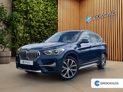 BMW X1 - sDrive20i High Executive | Trekhaak | Camera | Head-up | Stoelverwarming | 19" Velgen