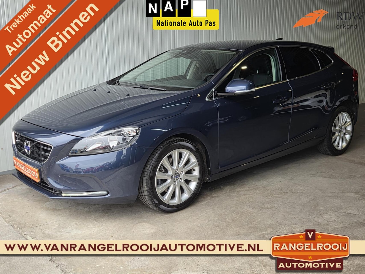 Volvo V40 - 1.6 T4 Momentum Automaat, trekh., clima, cruise, 17" lmv - AutoWereld.nl