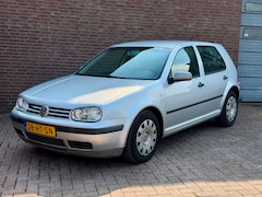Volkswagen Golf - 1.6 Trendline automaat |ecc, audio, cruise|