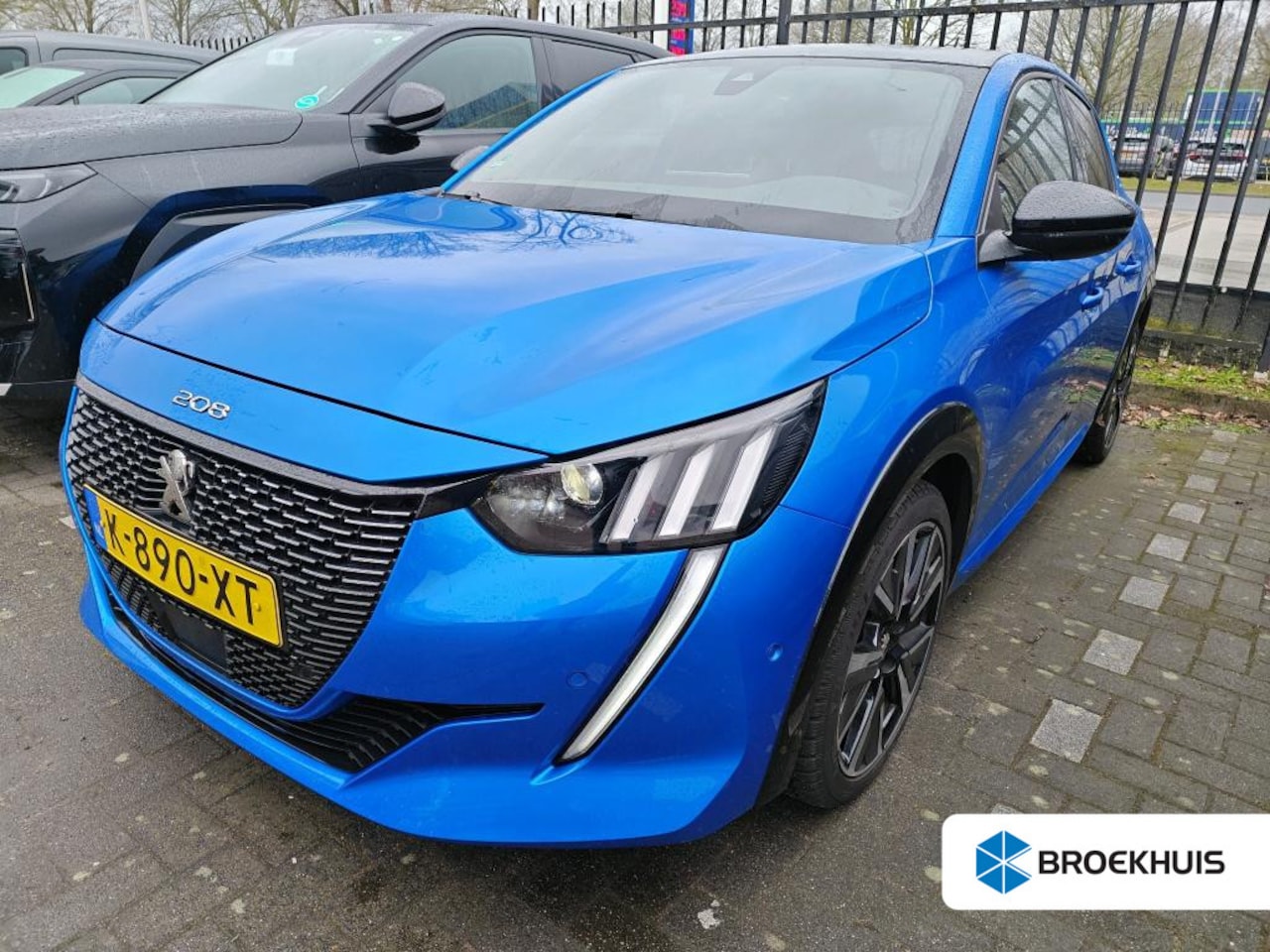 Peugeot 208 - 1.2 PureTech 130pk GT | Automaat | Navigatie | Camera | Panoramadak | NL auto | 1e Eigenaa - AutoWereld.nl