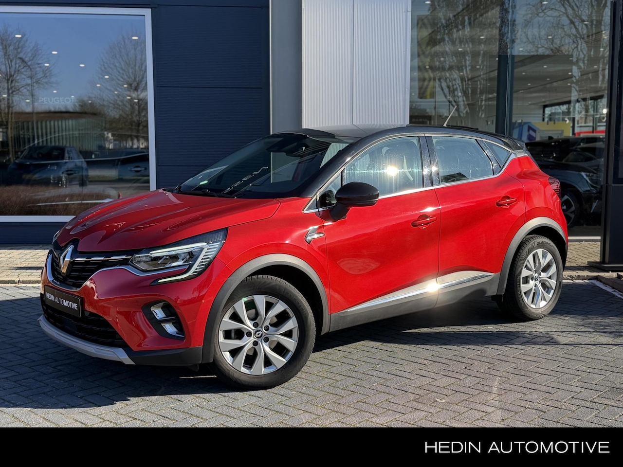Renault Captur - 1.3 TCe 140PK Automaat Intens | Clima | Trekhaak | Navi | - AutoWereld.nl