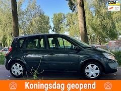 Renault Scénic - 2.0-16V Dynamique Comfort AIRCOAPKKOOPJE