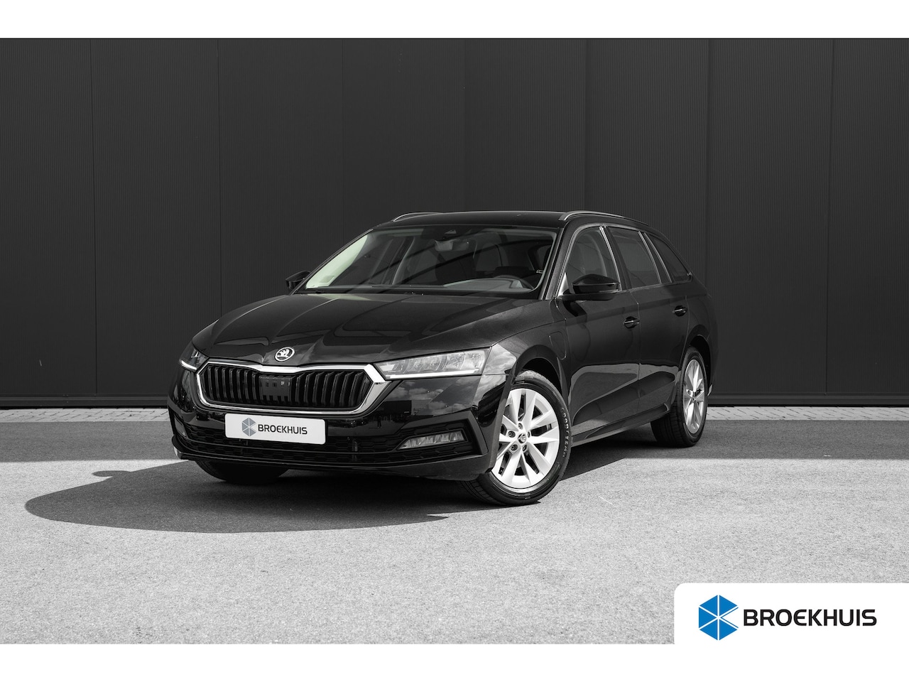 Skoda Octavia Combi - 1.4 TSI iV PHEV 204pk Business Edition | Cruise Control | Climate Control | Parkeerhulp Ac - AutoWereld.nl
