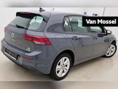 Volkswagen Golf - 1.0 eTSI Life Business | 110PK | Automaat | Appel Carplay / Android Auto | Trekhaak | Crui
