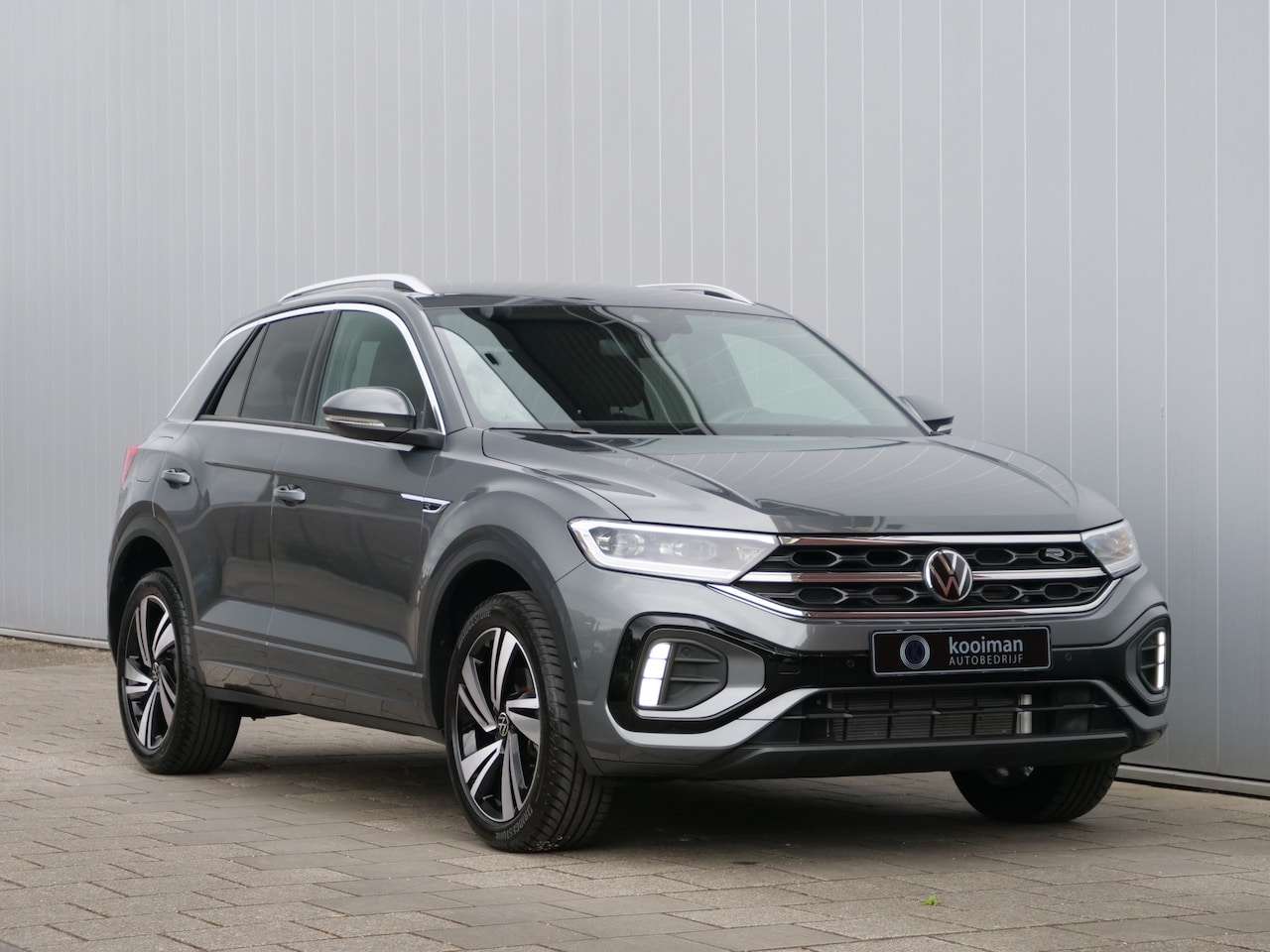 Volkswagen T-Roc - 1.5 TSI 150pk R-Line Edition Automaat AKTIEPRIJS VAN € 38.450,- VOOR - AutoWereld.nl