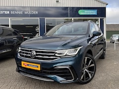 Volkswagen Tiguan - 1.4 TSI eHybrid R-LINE / SCHUIFDAK / TREKHAAK / LEDER