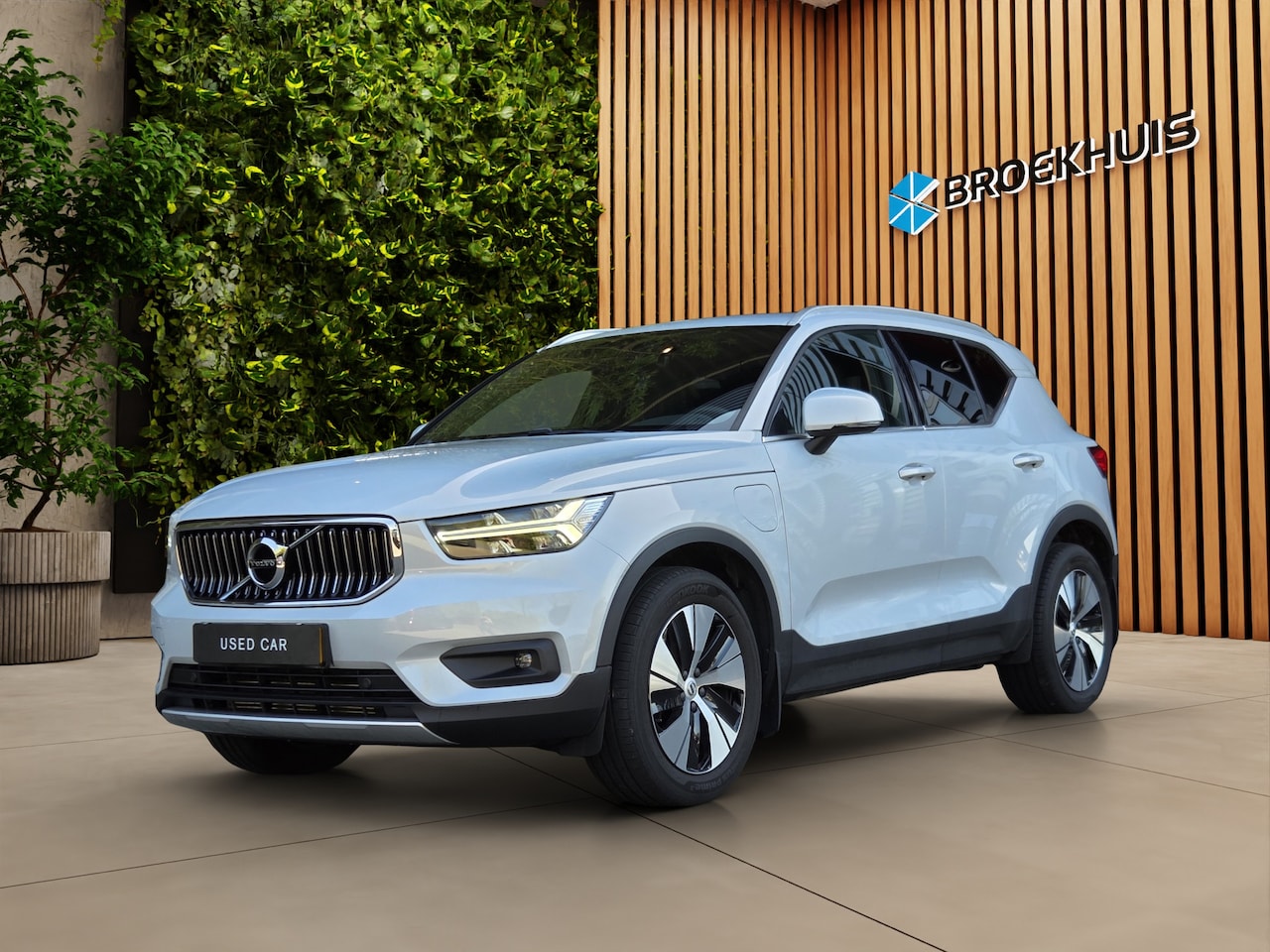 Volvo XC40 - 1.5 T5 Recharge Inscription Expression | Dodehoekdetectie | Keyless | CarPlay | 18" Velgen - AutoWereld.nl