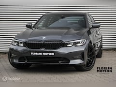 BMW 3-serie - 320i Executive Edition | Stoelverwarming | Sportstoelen | Donkere hemel | Camera | LED | 1