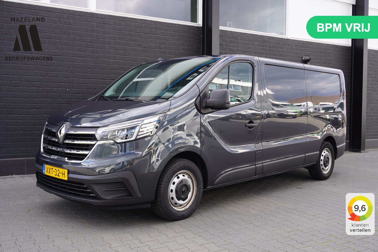Renault Trafic - 2.0 dCi L2 EURO 6 - Airco - Cruise - Trekhaak - € 20.950,- Excl. - AutoWereld.nl