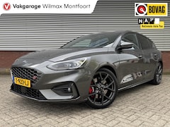 Ford Focus - 2.3 EcoBoost ST-X|ACC|B&O|Winterpack|Camera|Trekhaak|BLIS|Keyless|Carplay|