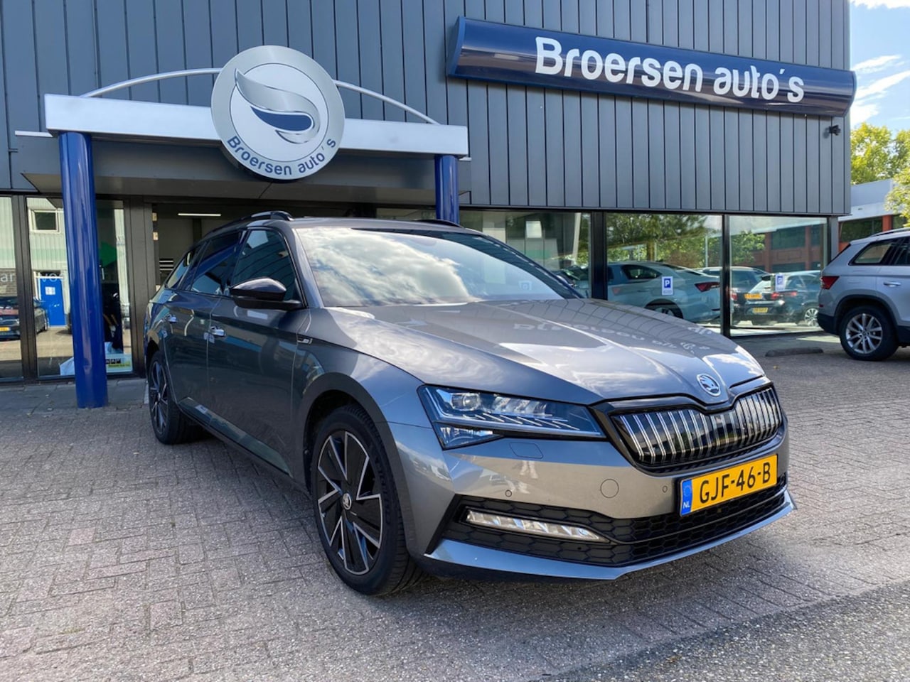 Skoda Superb Combi - 1.4 TSI PHEV 217pk DSG-6 Sportline Business met Stoelv, Ca - AutoWereld.nl
