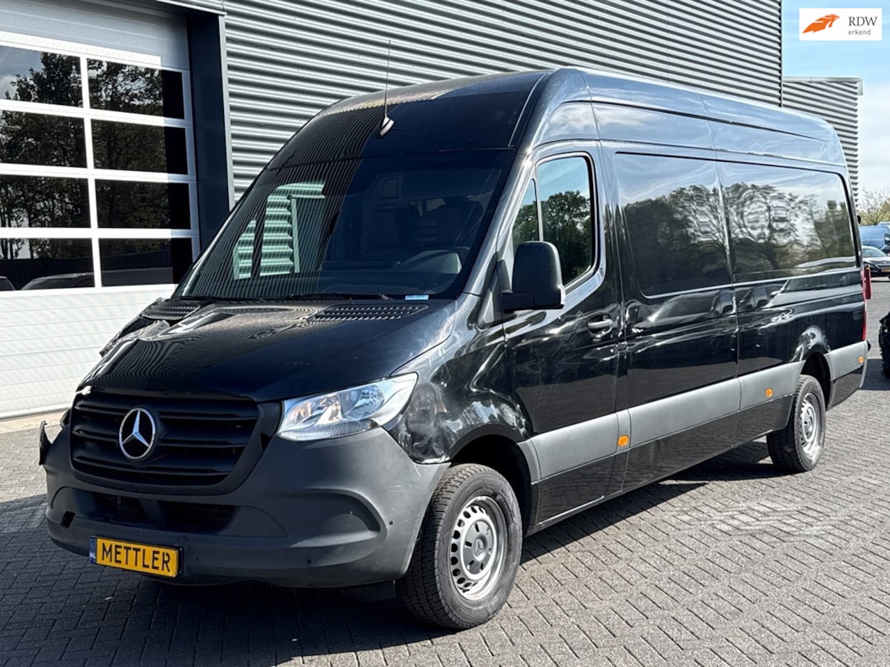 Mercedes-Benz Sprinter - 317 1.9 CDI L3H2 RWD 317 1.9 CDI L3H2 RWD, camera, trekhaak, leder - AutoWereld.nl