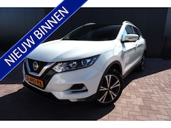 Nissan Qashqai - 1.3 DIG-T Design Edition Automaat Panoramadak Trekhaak Camera Etc. Etc