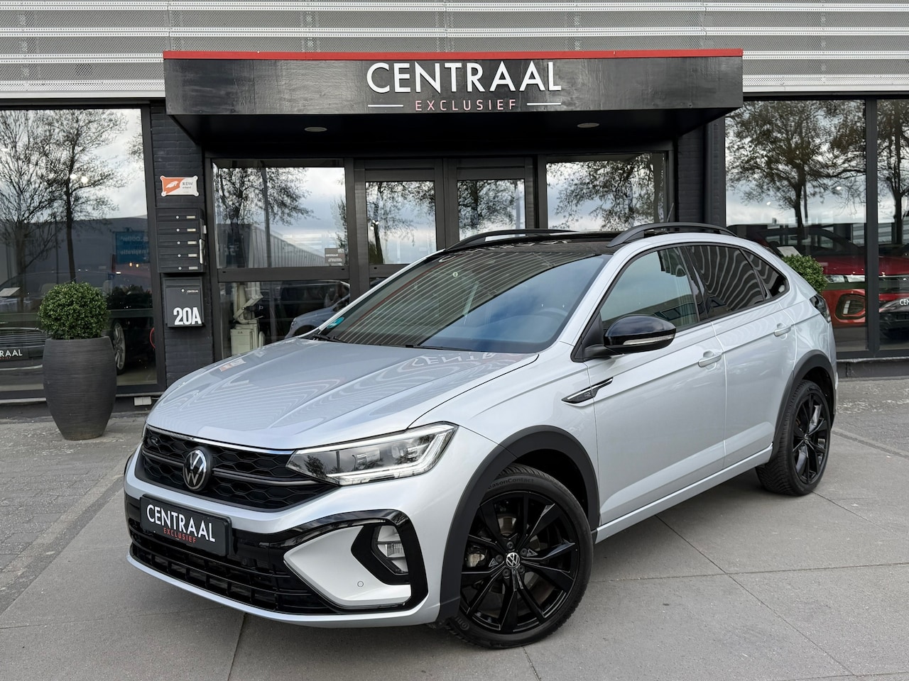 Volkswagen Taigo - 1.5 TSI R-Line Keyless|IQ-Lights|150PK|ACC|Carplay|Camera|Virtual-cockpit - AutoWereld.nl