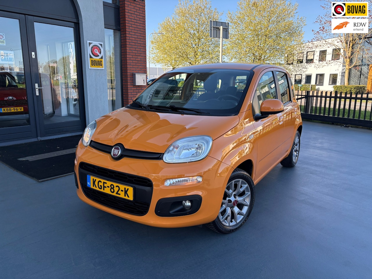 Fiat Panda - 1.2 Lounge AIRCO LMV PDC - AutoWereld.nl