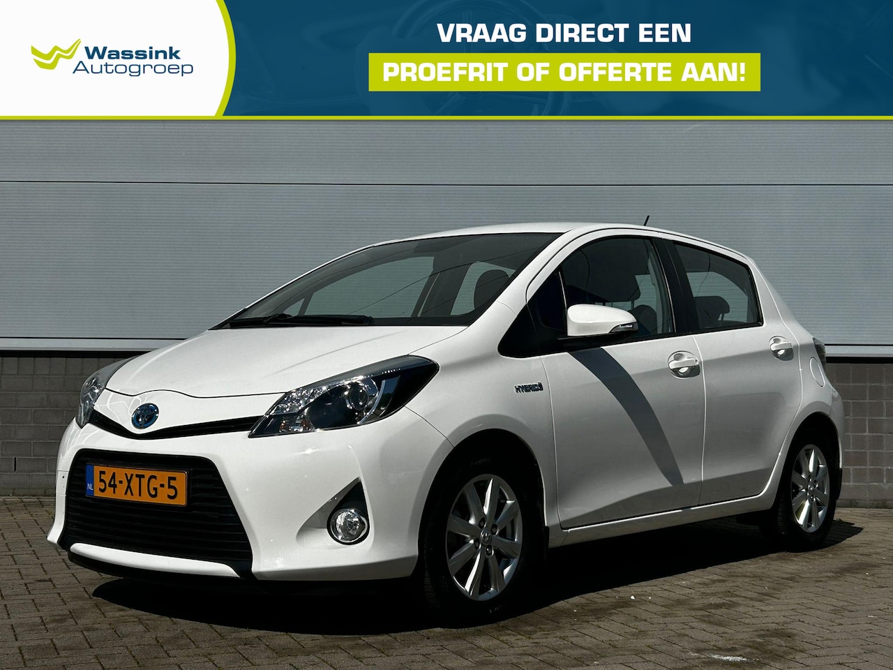 Toyota Yaris - Full Hybrid Aspiration | 1e Eigenaar | Dealeronderhouden | Camera | Climate Control | Crui - AutoWereld.nl