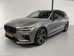 Volvo V60 - 2.0 T8 Twin Engine AWD R-Design PANO / B&W