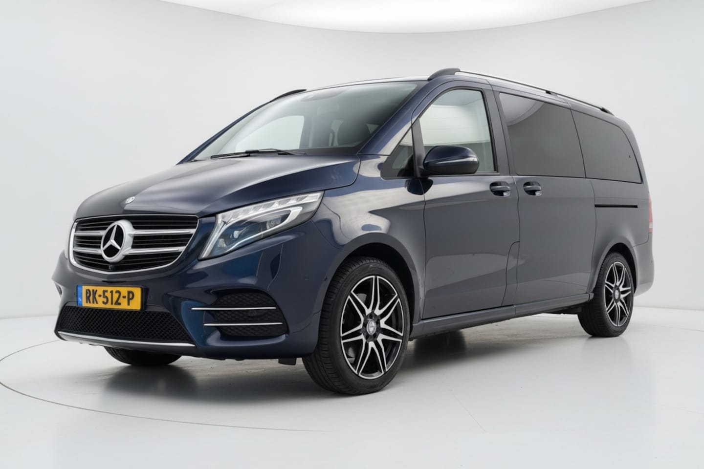 Mercedes-Benz V-klasse - 250d 191 pk 4-MATIC Lang Avantgarde AMG-Sportpakket / 7-Zitter/ Marge-Auto/ NL-Auto/ 1-Eig - AutoWereld.nl
