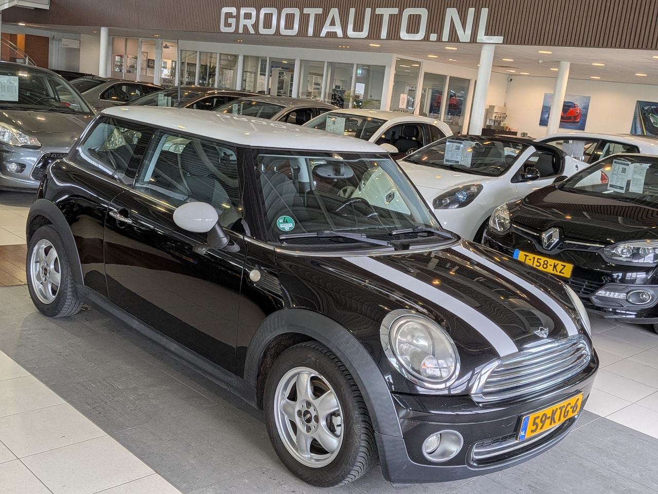 MINI Cooper - Mini 1.6 Business Line Airco, Cruise Control, Stuurbekrachtiging - AutoWereld.nl
