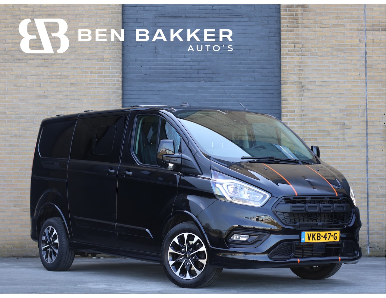 Ford Transit Custom - 320 2.0 TDCI L1H1 Sport DC Automaat | ACC | Leder | Cam | Navi | - AutoWereld.nl