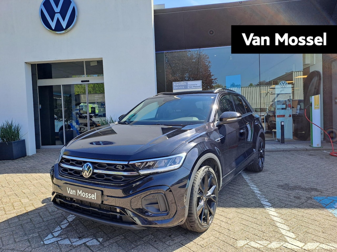 Volkswagen T-Roc - 1.5 TSI R-Line Edition | CAMERA | BLACK PAKKET | 19 inch MISANO VELGEN | VIRTUAL COCKPIT | - AutoWereld.nl