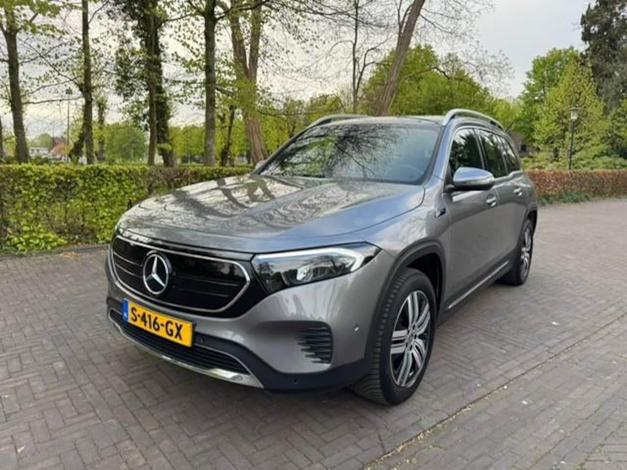 Mercedes-Benz EQB - 250 Luxury Line 67kWh SOH 96,9%/Acarplay/Sfeerverlichting/Full LED/Fabrieksgarantie - AutoWereld.nl