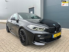 BMW 1-serie - 118i High Executive AUT M-PAKKET 2021