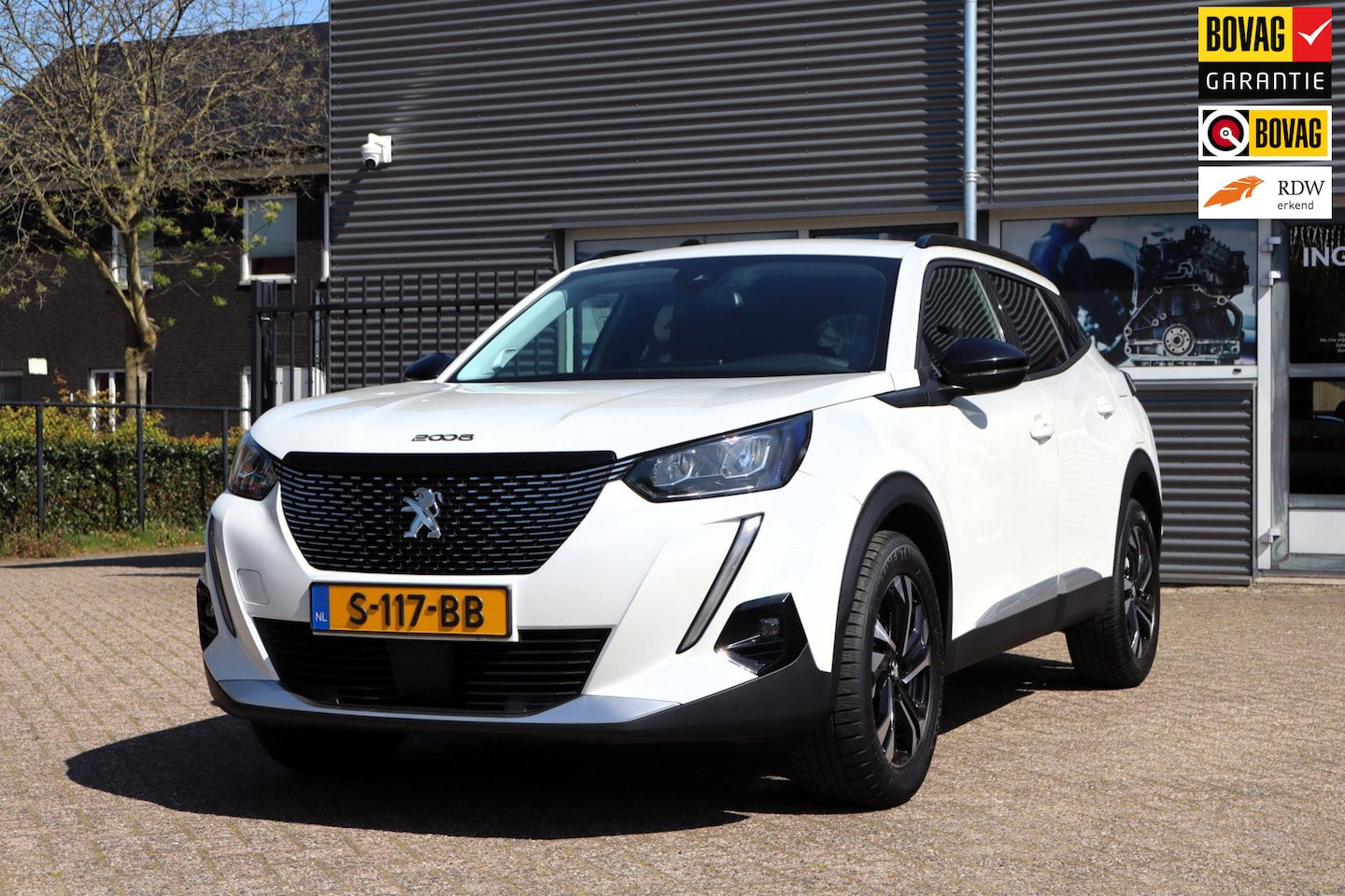 Peugeot 2008 - 1.2 PureTech Allure Pack 1.2 PureTech Allure Pack - AutoWereld.nl